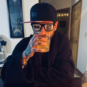 Meet your Posher, Justin